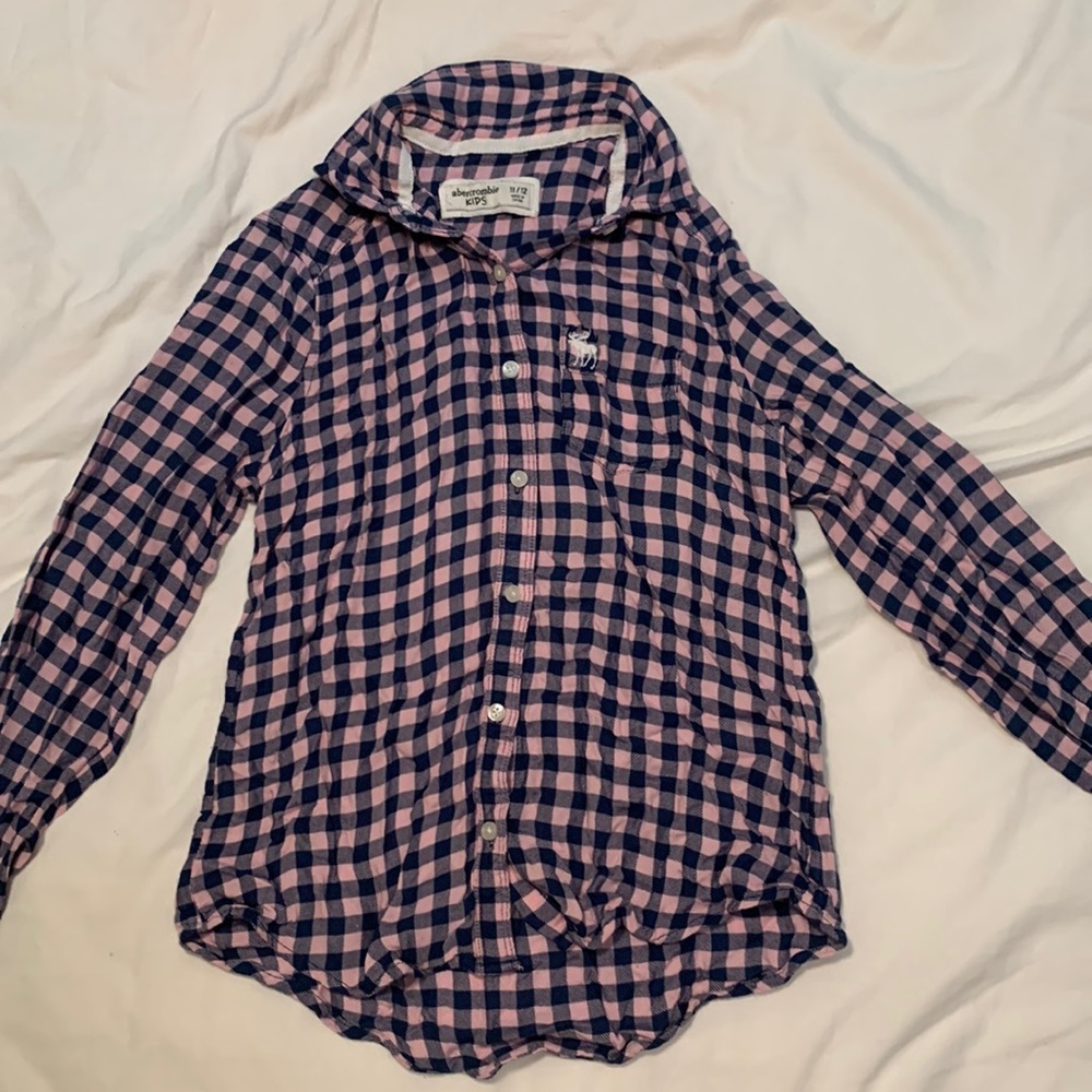 ABERCROMBIE KIDS girls blue and pink checkered flannel in size 11/12.